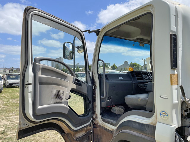 いすゞフォワードダンプ中型（4t）[写真28]