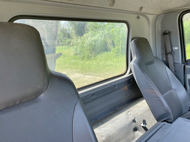 いすゞフォワードダンプ中型（4t）[写真33]