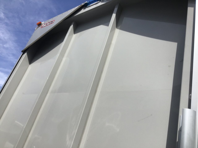 いすゞフォワードアルミウイング増トン（6t・8t）[写真12]