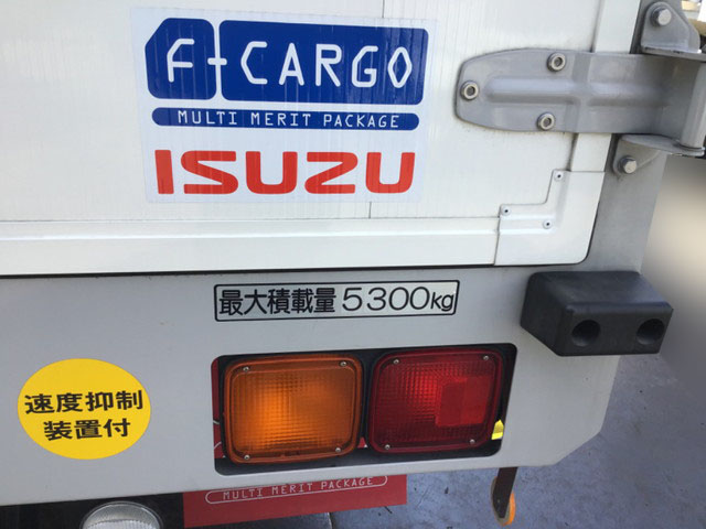 いすゞフォワードアルミウイング増トン（6t・8t）[写真14]