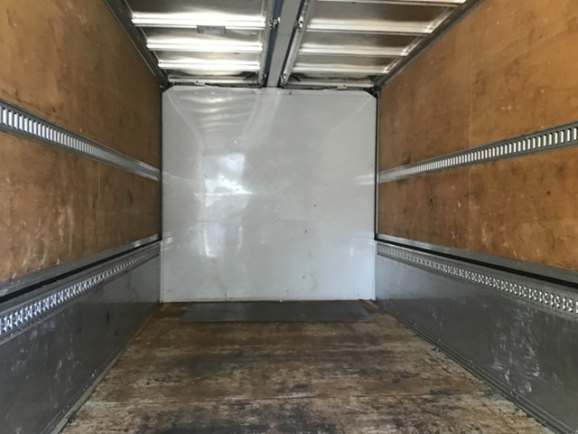 いすゞフォワードアルミウイング増トン（6t・8t）[写真05]