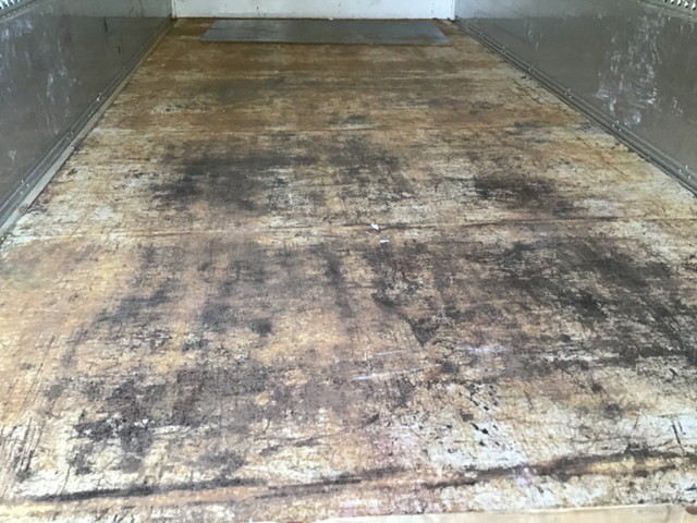 いすゞフォワードアルミウイング増トン（6t・8t）[写真08]