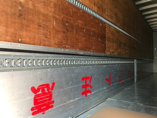 日野プロフィアアルミウイング大型（10t）[写真09]