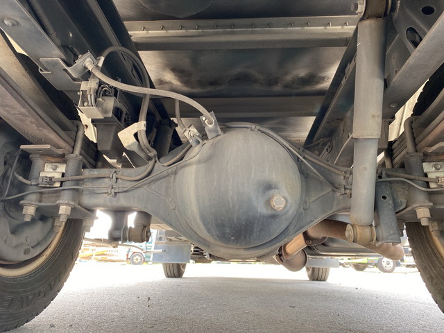 いすゞエルフアルミバン小型（2t・3t）[写真20]