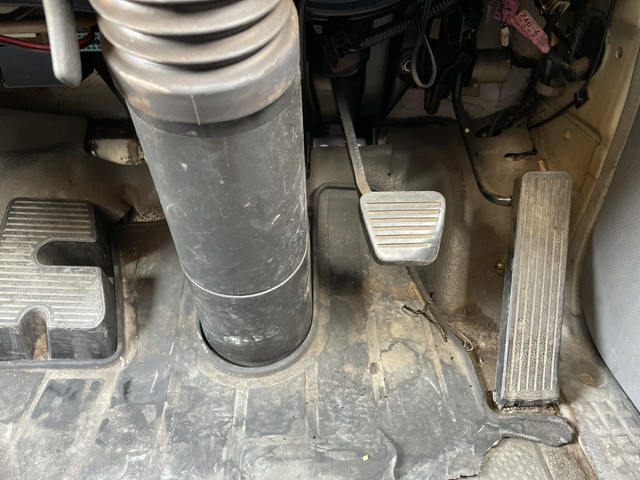 いすゞエルフアルミバン小型（2t・3t）[写真35]