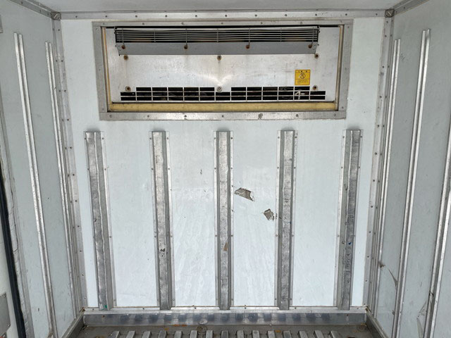 マツダタイタン冷凍車（冷蔵車）小型（2t・3t）[写真15]