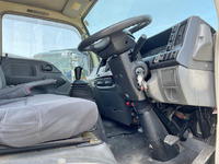 マツダタイタン冷凍車（冷蔵車）小型（2t・3t）[写真32]