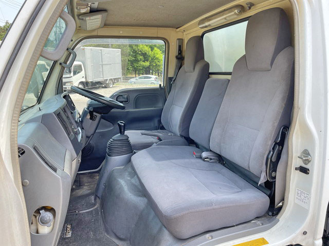 マツダタイタン冷凍車（冷蔵車）小型（2t・3t）[写真33]