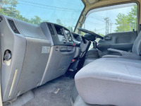 マツダタイタン冷凍車（冷蔵車）小型（2t・3t）[写真34]