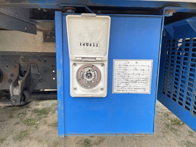 三菱ふそうファイター冷凍車（冷蔵車）中型（4t）[写真12]
