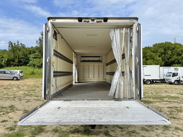 三菱ふそうファイター冷凍車（冷蔵車）中型（4t）[写真16]