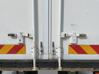 三菱ふそうファイター冷凍車（冷蔵車）中型（4t）[写真18]