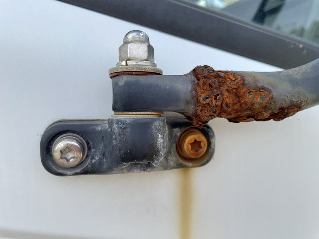 三菱ふそうファイター冷凍車（冷蔵車）中型（4t）[写真22]