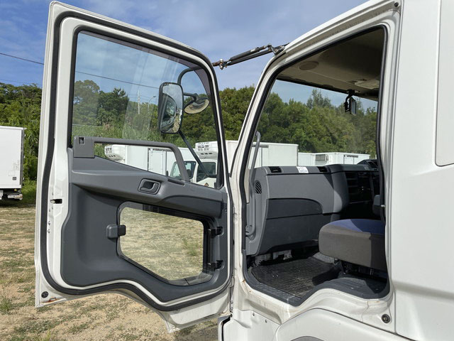 三菱ふそうファイター冷凍車（冷蔵車）中型（4t）[写真34]