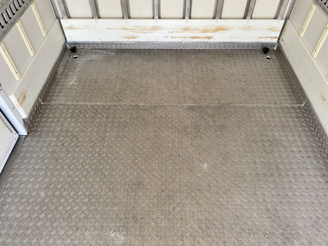 三菱ふそうキャンター冷凍車（冷蔵車）小型（2t・3t）[写真10]