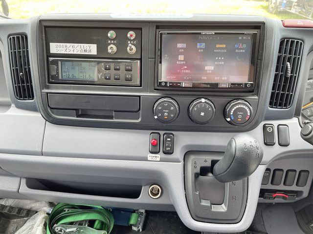 三菱ふそうキャンター冷凍車（冷蔵車）小型（2t・3t）[写真37]