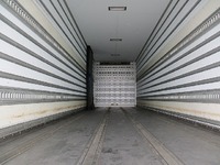 いすゞギガ冷凍車（冷蔵車）大型（10t）[写真03]