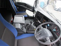 いすゞギガ冷凍車（冷蔵車）大型（10t）[写真05]