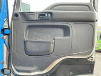 いすゞギガアルミウイング大型（10t）[写真29]