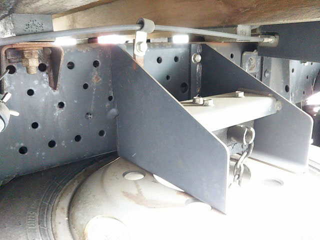 いすゞエルフクレーン付小型（2t・3t）[写真19]