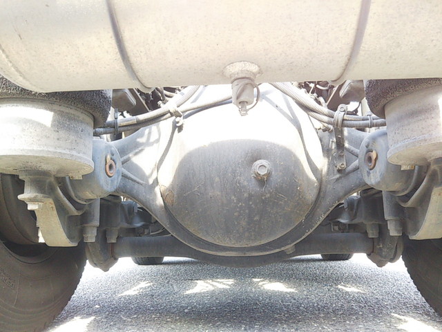 いすゞギガトレーラーヘッド（トラクターヘッド）大型（10t）[写真22]