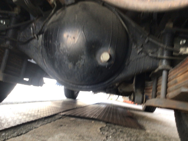 いすゞエルフ平ボディ小型（2t・3t）[写真14]