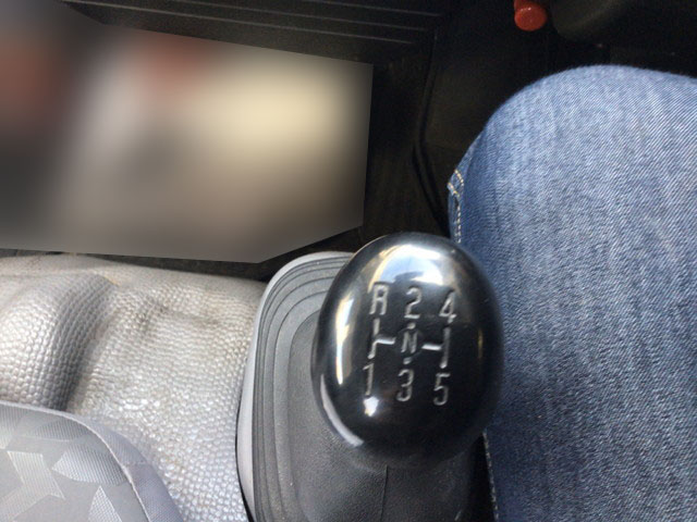 いすゞエルフ平ボディ小型（2t・3t）[写真20]