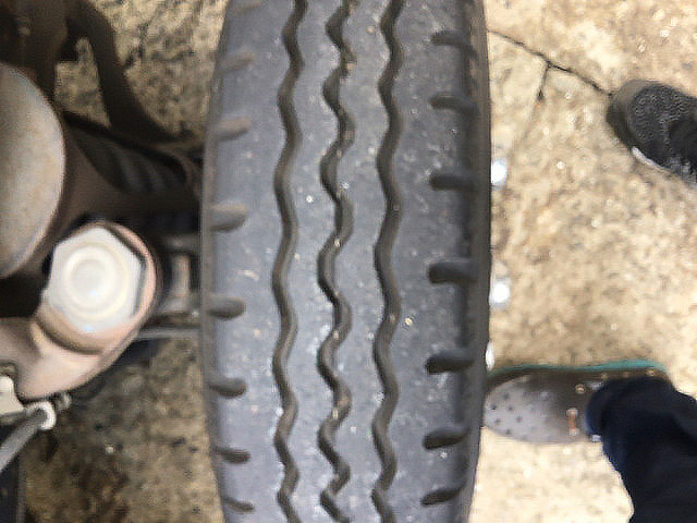 いすゞエルフ平ボディ小型（2t・3t）[写真07]