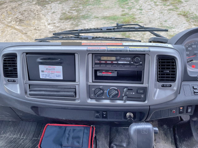 日野レンジャーユニック4段中型（4t）[写真35]