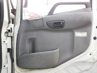 UDトラックスクオンアルミウイング大型（10t）[写真29]