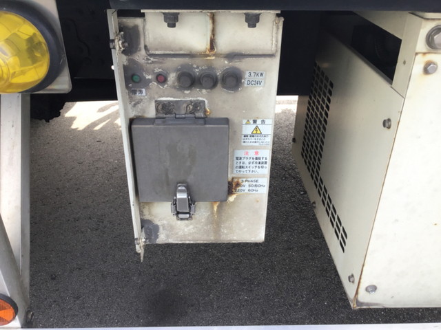 三菱ふそうファイター冷凍車（冷蔵車）中型（4t）[写真13]
