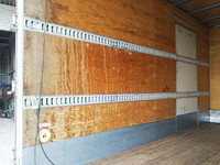 三菱ふそうキャンターアルミバン小型（2t・3t）[写真13]