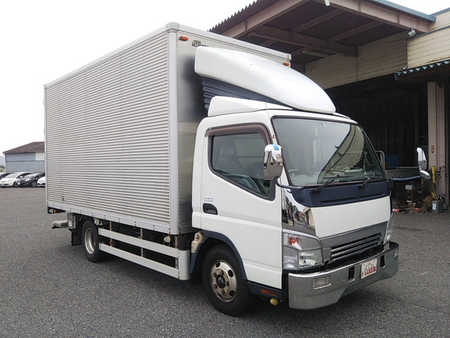 三菱ふそうキャンターアルミバン小型（2t・3t）[写真03]