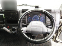 三菱ふそうキャンターアルミバン小型（2t・3t）[写真33]