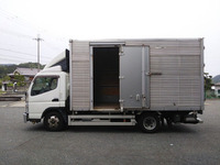 三菱ふそうキャンターアルミバン小型（2t・3t）[写真06]