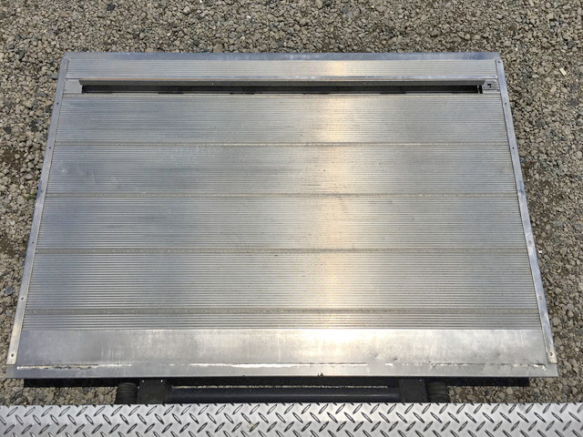 日産アトラスアルミバン小型（2t・3t）[写真11]