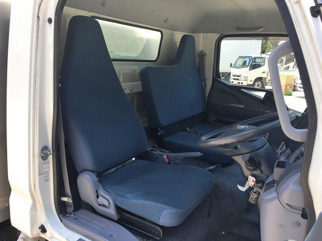 日産アトラスアルミバン小型（2t・3t）[写真34]