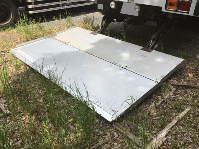 日野レンジャーアルミウイング中型（4t）[写真11]