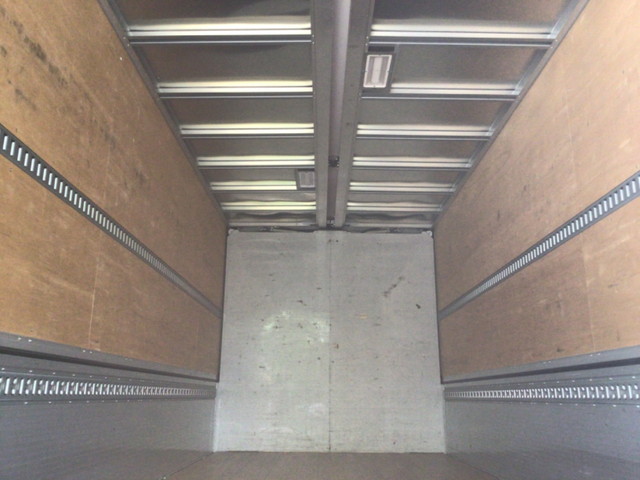 日野レンジャーアルミウイング中型（4t）[写真16]