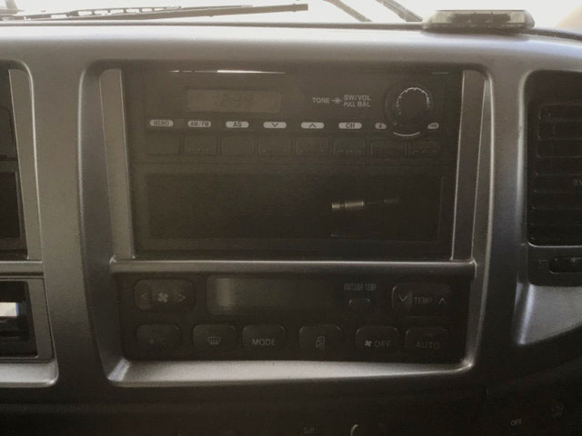 日野レンジャーアルミウイング中型（4t）[写真28]