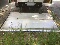 日野レンジャーアルミウイング中型（4t）[写真09]