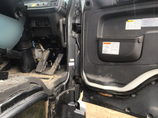 いすゞギガダンプ大型（10t）[写真18]