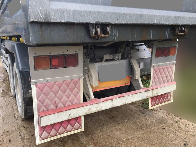 いすゞギガダンプ大型（10t）[写真09]