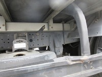 三菱ふそうキャンターアルミバン小型（2t・3t）[写真18]
