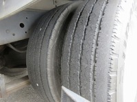 三菱ふそうキャンターアルミバン小型（2t・3t）[写真22]