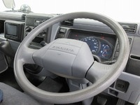 三菱ふそうキャンターアルミバン小型（2t・3t）[写真25]