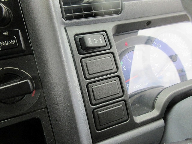 三菱ふそうキャンターアルミバン小型（2t・3t）[写真26]