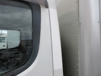 三菱ふそうキャンターアルミバン小型（2t・3t）[写真34]