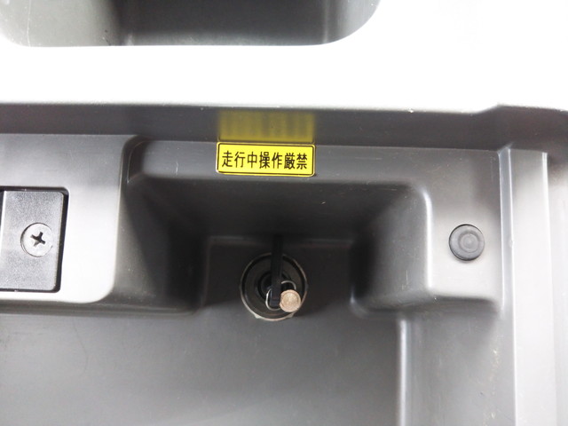 いすゞフォワードアルミウイング増トン（6t・8t）[写真20]