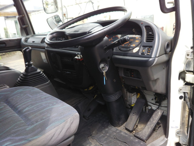 いすゞフォワードアルミウイング増トン（6t・8t）[写真31]